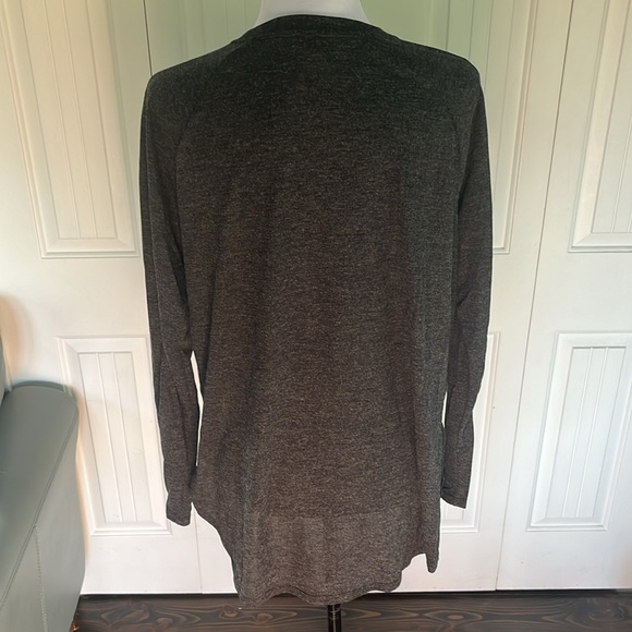 Grey Long Sleeve - Picture 3 of 5